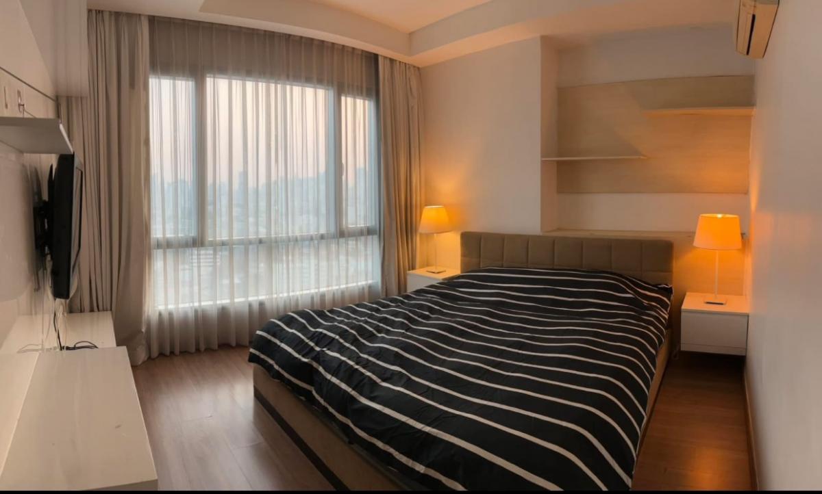 For SaleCondoRama9, Petchburi, RCA : Condo for sale, Thru Thonglor, size 67 SQ.M 2 BED 2 Bath FL25+ only 6,500,000 m. Contact 086-795-9997 (Jimmy).