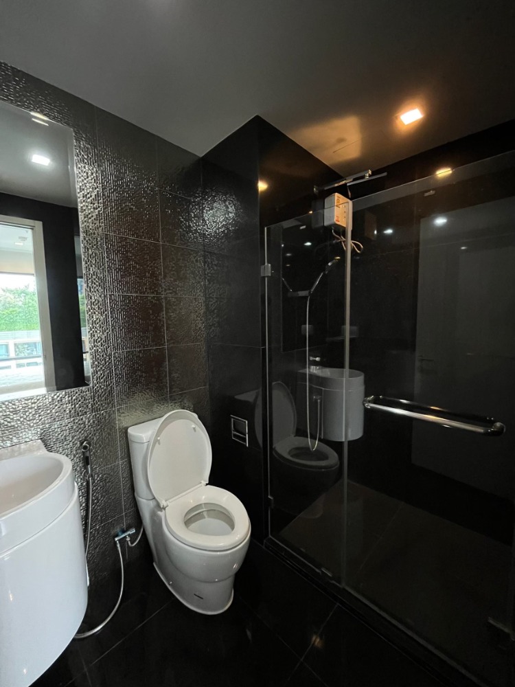 For SaleCondoSukhumvit, Asoke, Thonglor : Selling apartments at the condo RHYTHM 36-38 Sukhumvit