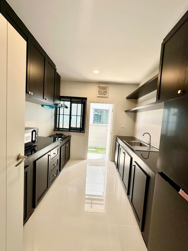 For RentHouseBangna, Bearing, Lasalle : K-6233 Urgent rent! Centro Bangna Phase 2 is ready to be addicted to Mega Bangna.