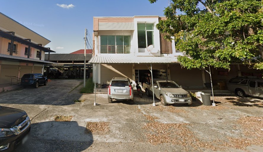 ขายอาคารพาณิชย์สุรินทร์ : บ้าน อาคารพาณิชย์หัวมุม 2 ชั้น 2 คูหาติดตลาดและโรงเรียน ชุมพลบุรี