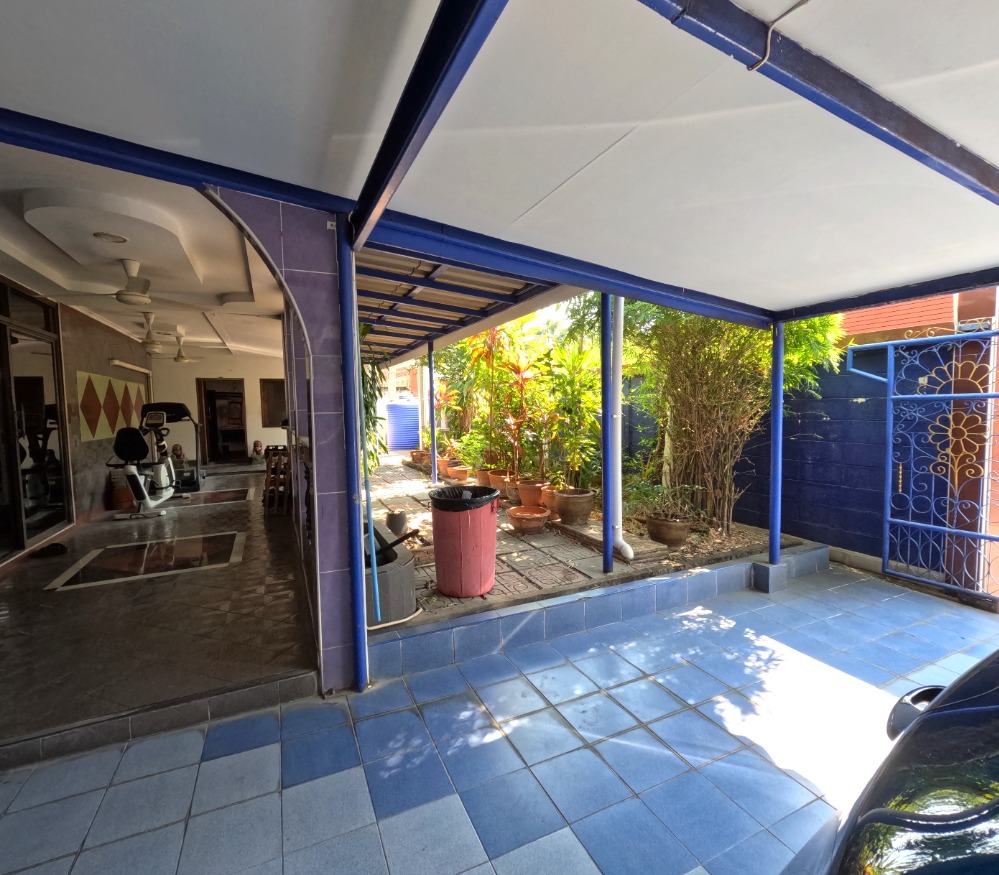 For SaleHouseBang kae, Phetkasem : House for sale, Housing, Soi Petchkasem 3, in the center of the city, good location, great value, 600 sqm.