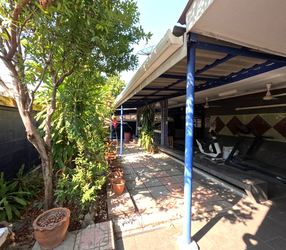 For SaleHouseBang kae, Phetkasem : House for sale, Housing, Soi Petchkasem 3, in the center of the city, good location, great value, 600 sqm.