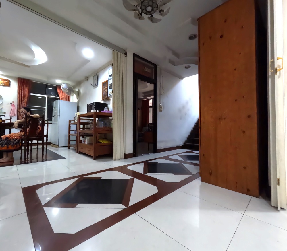 For SaleHouseBang kae, Phetkasem : House for sale, Housing, Soi Petchkasem 3, in the center of the city, good location, great value, 600 sqm.