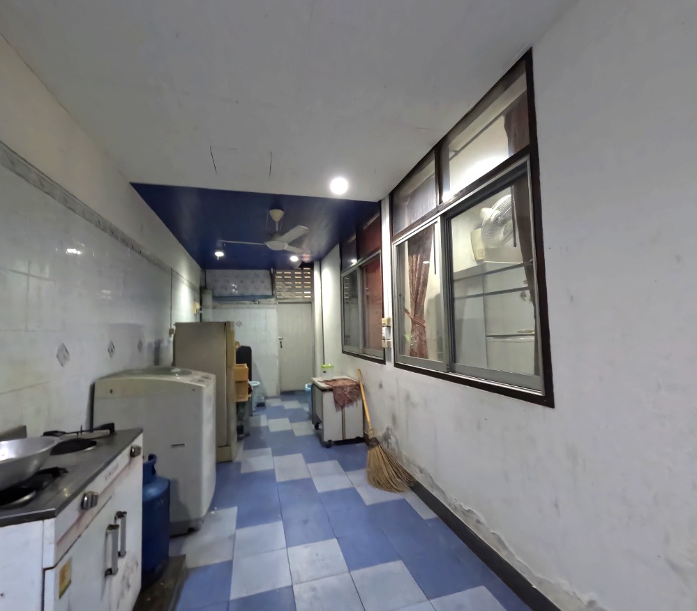 For SaleHouseBang kae, Phetkasem : House for sale, Housing, Soi Petchkasem 3, in the center of the city, good location, great value, 600 sqm.