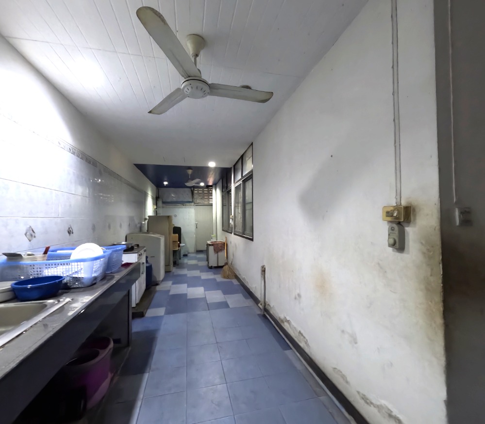 For SaleHouseBang kae, Phetkasem : House for sale, Housing, Soi Petchkasem 3, in the center of the city, good location, great value, 600 sqm.