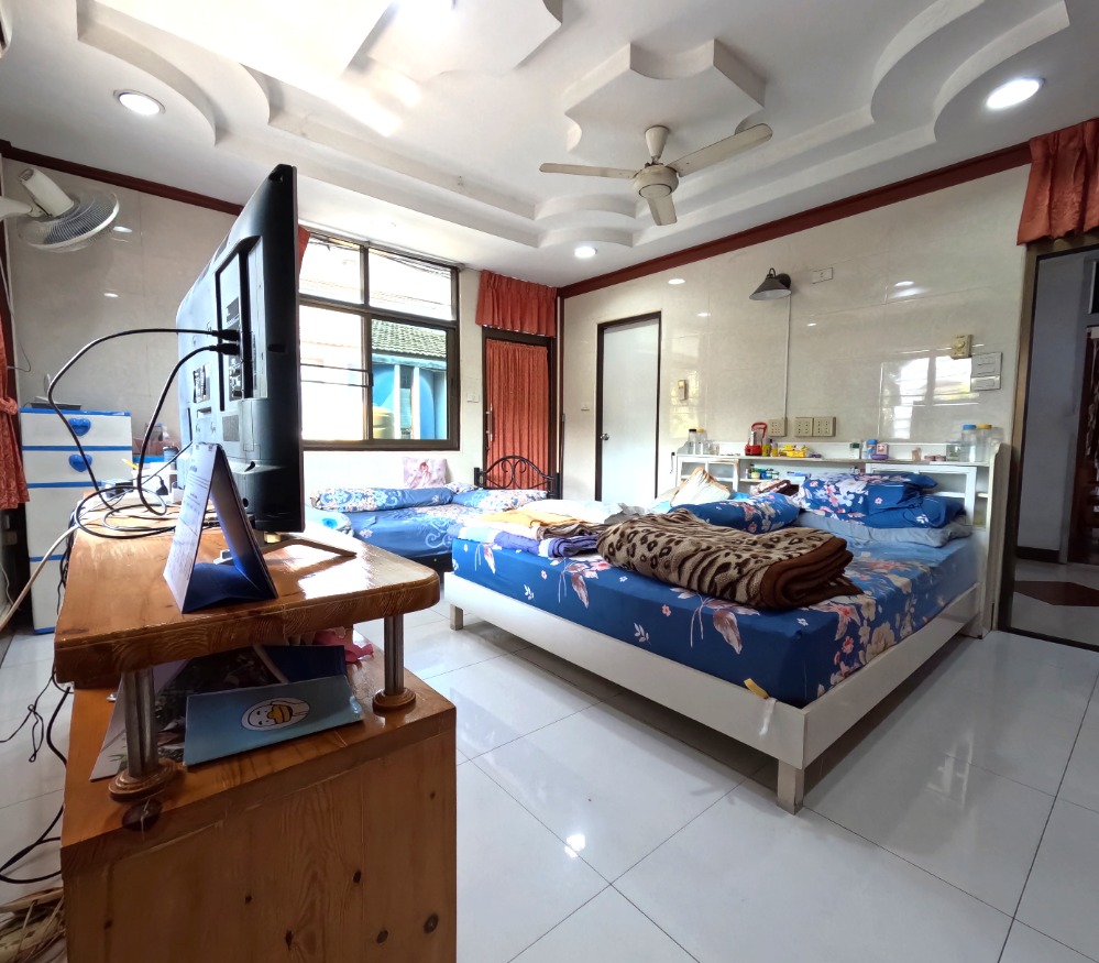 For SaleHouseBang kae, Phetkasem : House for sale, Housing, Soi Petchkasem 3, in the center of the city, good location, great value, 600 sqm.