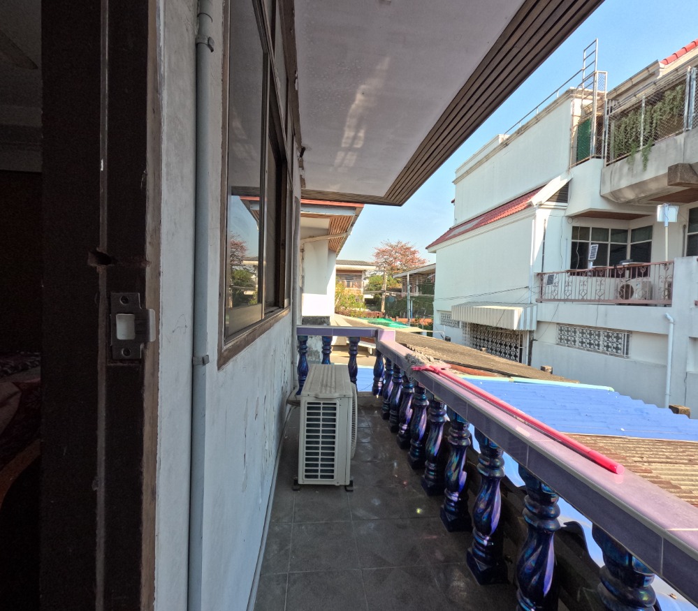 For SaleHouseBang kae, Phetkasem : House for sale, Housing, Soi Petchkasem 3, in the center of the city, good location, great value, 600 sqm.