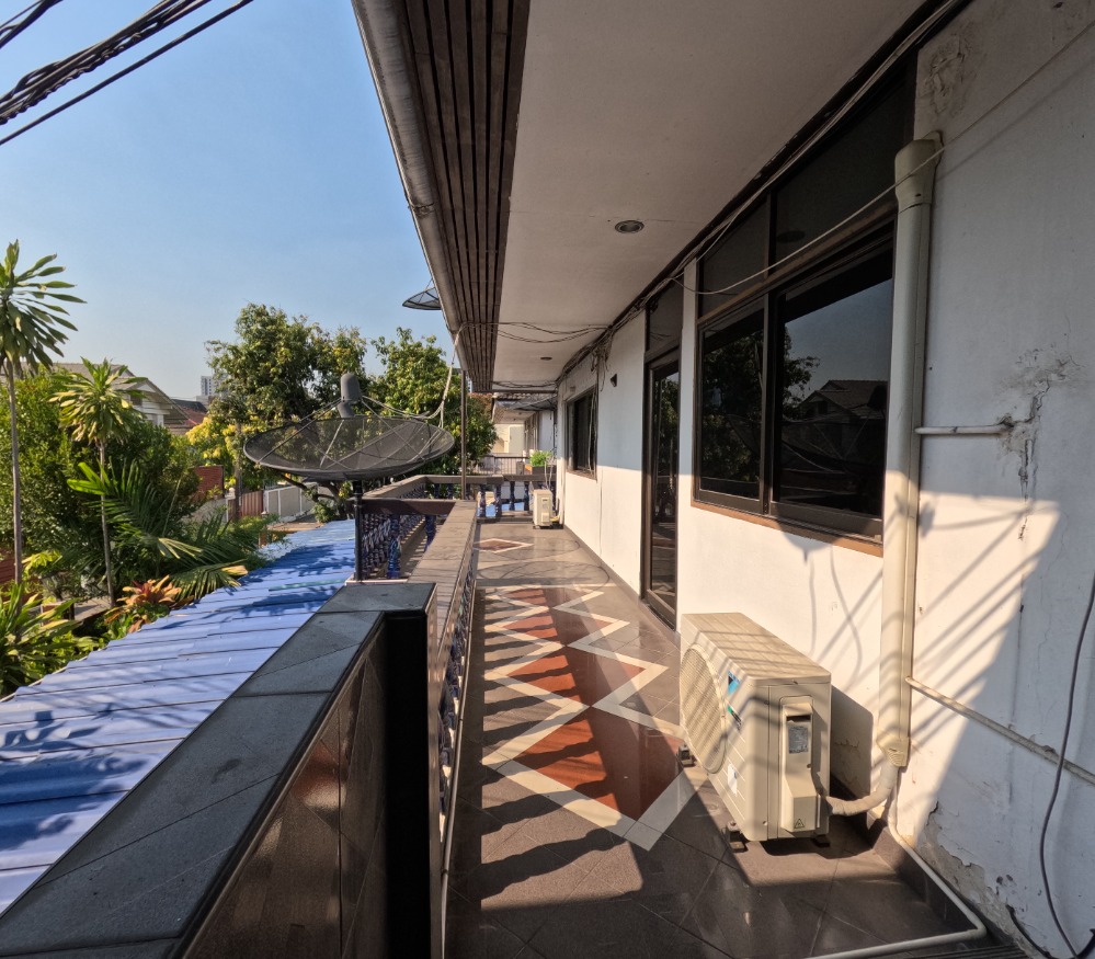 For SaleHouseBang kae, Phetkasem : House for sale, Housing, Soi Petchkasem 3, in the center of the city, good location, great value, 600 sqm.