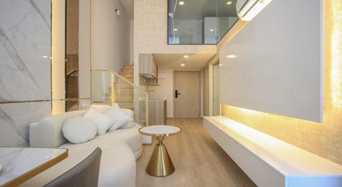 ให้เช่าคอนโดคลองเตย กล้วยน้ำไท : 33rd Floor, Duplex 2 Bed 1 Bath (52 sqm), Brand New Condo, High-Ceiling, Feng Shui Compliant