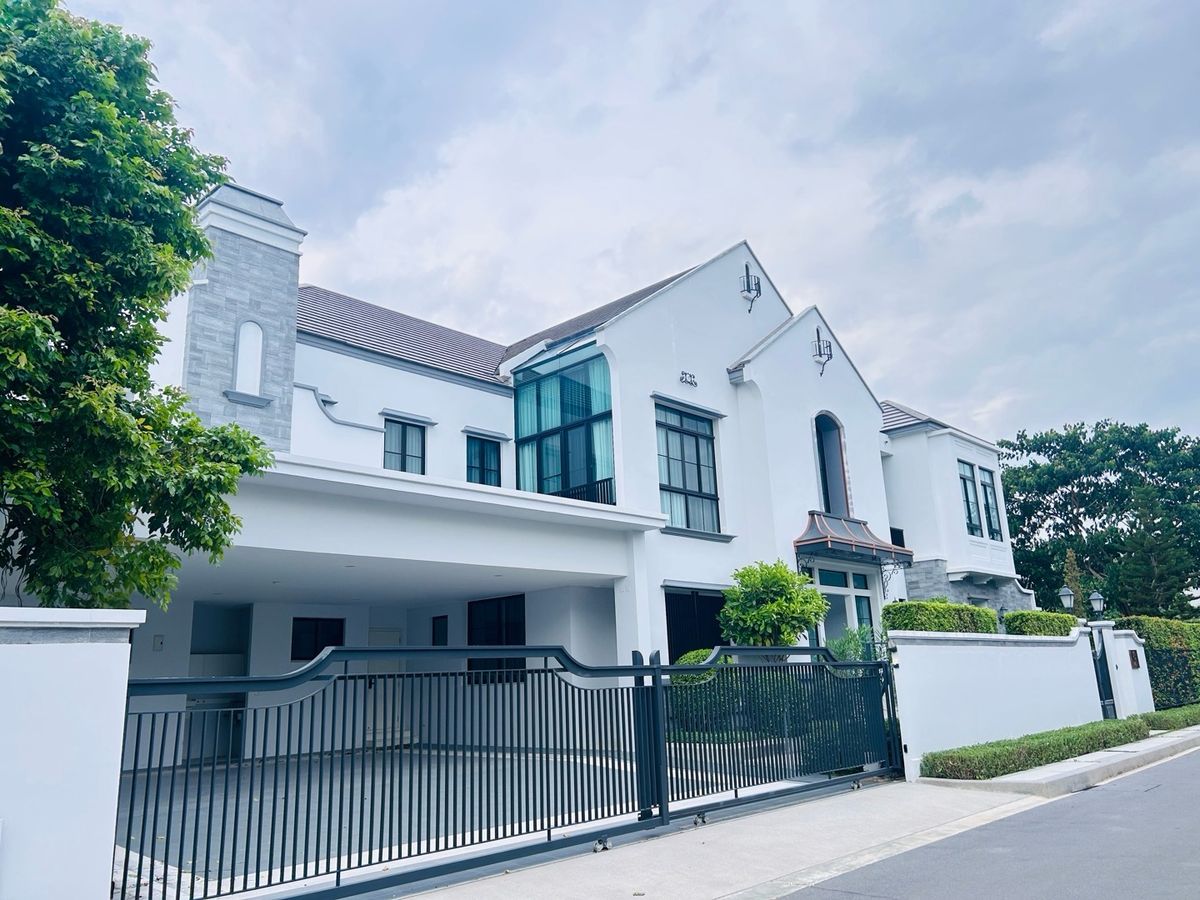 ให้เช่าบ้านพัฒนาการ ศรีนครินทร์ : 房屋出租 - Nantawan Rama 9 Krungthep kreetha 093 296 2878 (5 間臥室)
