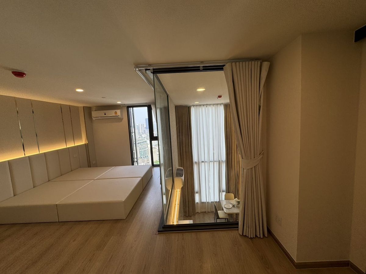 ให้เช่าคอนโดคลองเตย กล้วยน้ำไท : 🔥ให้เช่าด่วนสุด🔥ไลฟ์ พระราม 4 - อโศก ใกล้รถไฟฟ้า ย่านใจกลางเมือง พร้อมเฟอร์นิเจอร์และเครื่องใช้ไฟฟ้าใหม่เอี่ยม และสิ่งอำนวยความสะดวกที่ทันสมัย