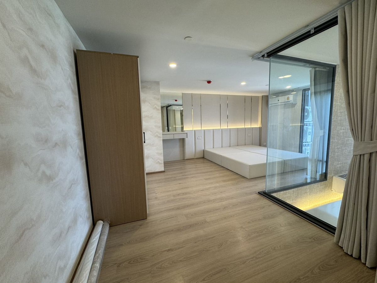 ให้เช่าคอนโดคลองเตย กล้วยน้ำไท : 🔥ให้เช่าด่วนสุด🔥ไลฟ์ พระราม 4 - อโศก ใกล้รถไฟฟ้า ย่านใจกลางเมือง พร้อมเฟอร์นิเจอร์และเครื่องใช้ไฟฟ้าใหม่เอี่ยม และสิ่งอำนวยความสะดวกที่ทันสมัย