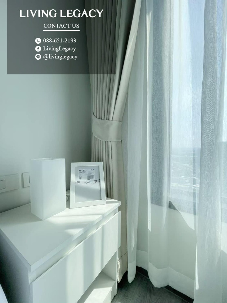 For RentCondoPattanakan, Srinakarin : Luxjhp5W Condo for Rich Park @ Triple Station 30 sq.m., Floor 35 Line ID: @LivingLegacy