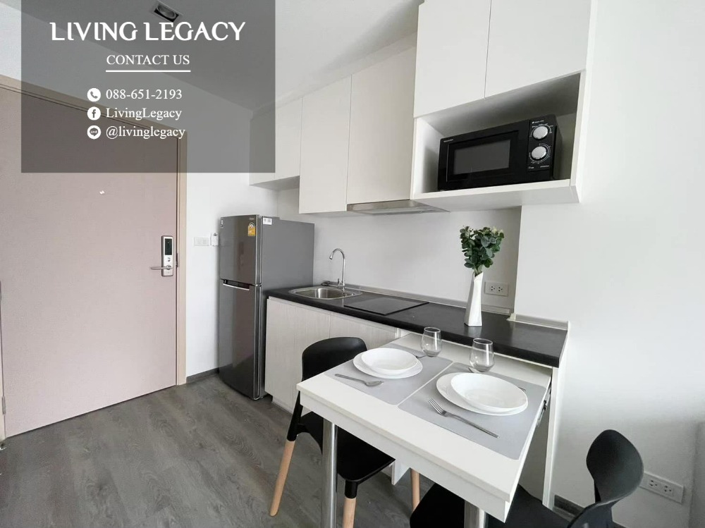 For RentCondoPattanakan, Srinakarin : Luxjhp5W Condo for Rich Park @ Triple Station 30 sq.m., Floor 35 Line ID: @LivingLegacy