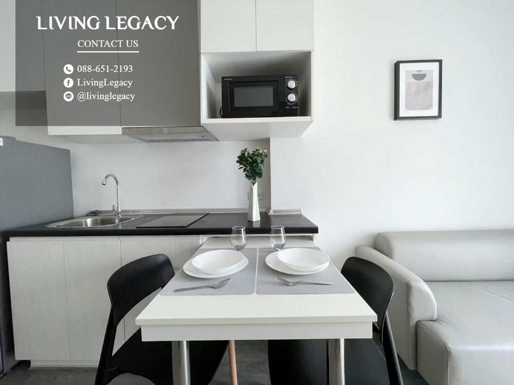 For RentCondoPattanakan, Srinakarin : Luxjhp5W Condo for Rich Park @ Triple Station 30 sq.m., Floor 35 Line ID: @LivingLegacy