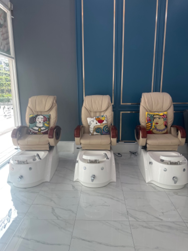 For LeaseholdRetail SpaceSukhumvit, Asoke, Thonglor : Nail salon Hair salon for sales