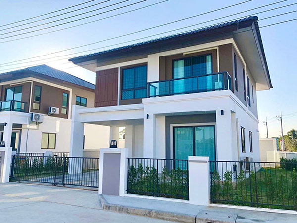ให้เช่าบ้านเชียงใหม่ : บ้านในโครงการ ให้เช่าเดือนละ 45,000 บาท ใกล้รร.ปัญญาเด่นเพียง 10 นาที No.14H877