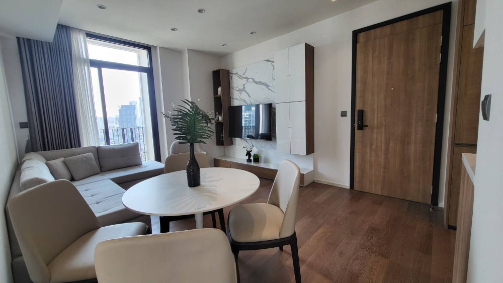 ให้เช่าคอนโดสุขุมวิท อโศก ทองหล่อ : ให้เช่า MUNIQ Sukhumvit 23 LUXURY Condo 2 ห้องนอน 2 ห้องน้ำ ห้องใหม่ เฟอร์นิเจอร์ครบ