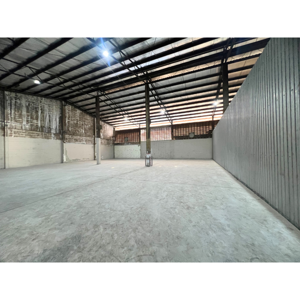 For RentWarehouseNawamin, Ramindra : For Rent: Warehouse on Koo Bon Road Size: 18m x 20m x 4.6m Near the Kanchanaphisek Expressway and the Raminthra Expressway