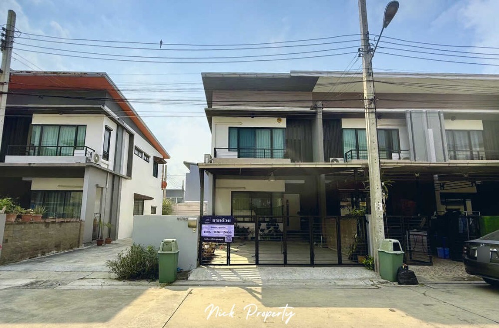 ขายทาวน์โฮมนวมินทร์ รามอินทรา : THE AMBIENCE ดิ แอมเบียนซ์ พหลโยธิน - สายไหม 53 : ทาวน์โฮม หลังมุม ขนาดใหญ่ มีพื้นที่ใช้สอยเยอะ โล่ง โปร่งสบายได้ความรู้สึกเหมือนบ้านเดี่ยว