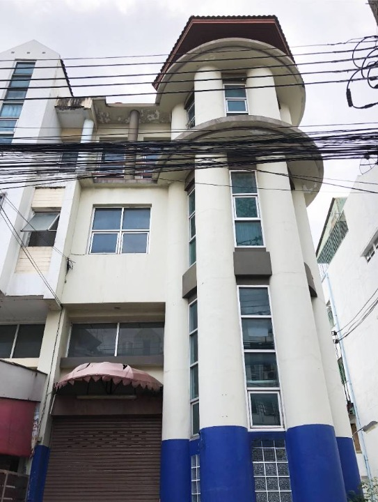ให้เช่าอาคารพาณิชย์พัฒนาการ ศรีนครินทร์ : ให้เช่าอาคารพาณิชย์ โซนกรุงเทพกรีฑา ใกล้ มาร์เก็ตเพลส กรุงเทพกรีฑา เพียง 5 นาที