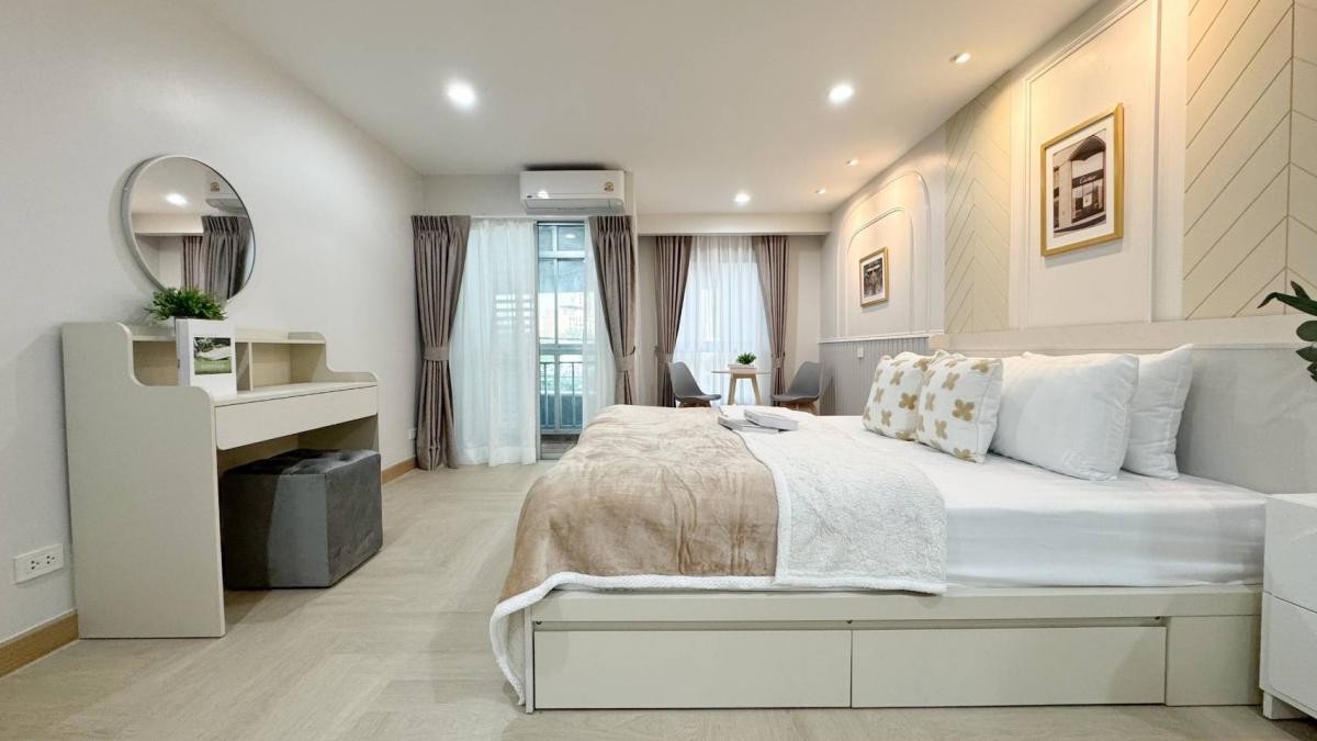 ขายคอนโดบางนา แบริ่ง ลาซาล : ✨️✨️𝐖𝐨𝐰 𝐖𝐨𝐰 𝐖𝐨𝐰 🌲🌲️ 2 𝗯𝗲𝗱𝗿𝗼𝗼𝗺  กั้นห้องเป็นสัดส่วน ห้องครัวแยก #พร้อมอยู่ #ฟรีเฟอร์ #ดูแลยื่นกู้จนถึงวันโอน🌳 𝗥𝗲𝗴𝗲𝗻𝘁 𝗛𝗼𝗺𝗲 𝟳 🌳 บางนา สรรพวุธ✨️✨️