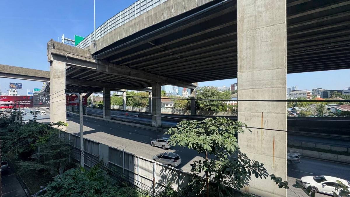 ขายคอนโดบางนา แบริ่ง ลาซาล : ✨️✨️𝐖𝐨𝐰 𝐖𝐨𝐰 𝐖𝐨𝐰 🌲🌲️ 2 𝗯𝗲𝗱𝗿𝗼𝗼𝗺  กั้นห้องเป็นสัดส่วน ห้องครัวแยก #พร้อมอยู่ #ฟรีเฟอร์ #ดูแลยื่นกู้จนถึงวันโอน🌳 𝗥𝗲𝗴𝗲𝗻𝘁 𝗛𝗼𝗺𝗲 𝟳 🌳 บางนา สรรพวุธ✨️✨️