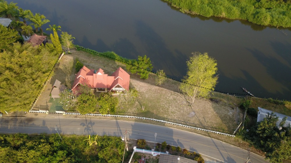 For RentHouseChiang Mai : Land for rent with houses on the waterfront, San Pa Tong District, Chiang Mai Province 🌿🏡✨