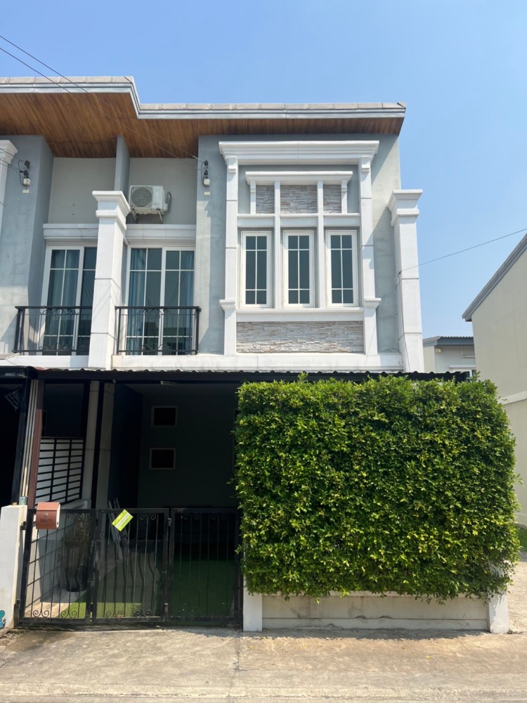 ให้เช่าทาวน์โฮมลาดกระบัง สุวรรณภูมิ : ให้เช่าหมู่บ้าน โกลเด้นทาวน์ 3 บางนา-สวนหลวง