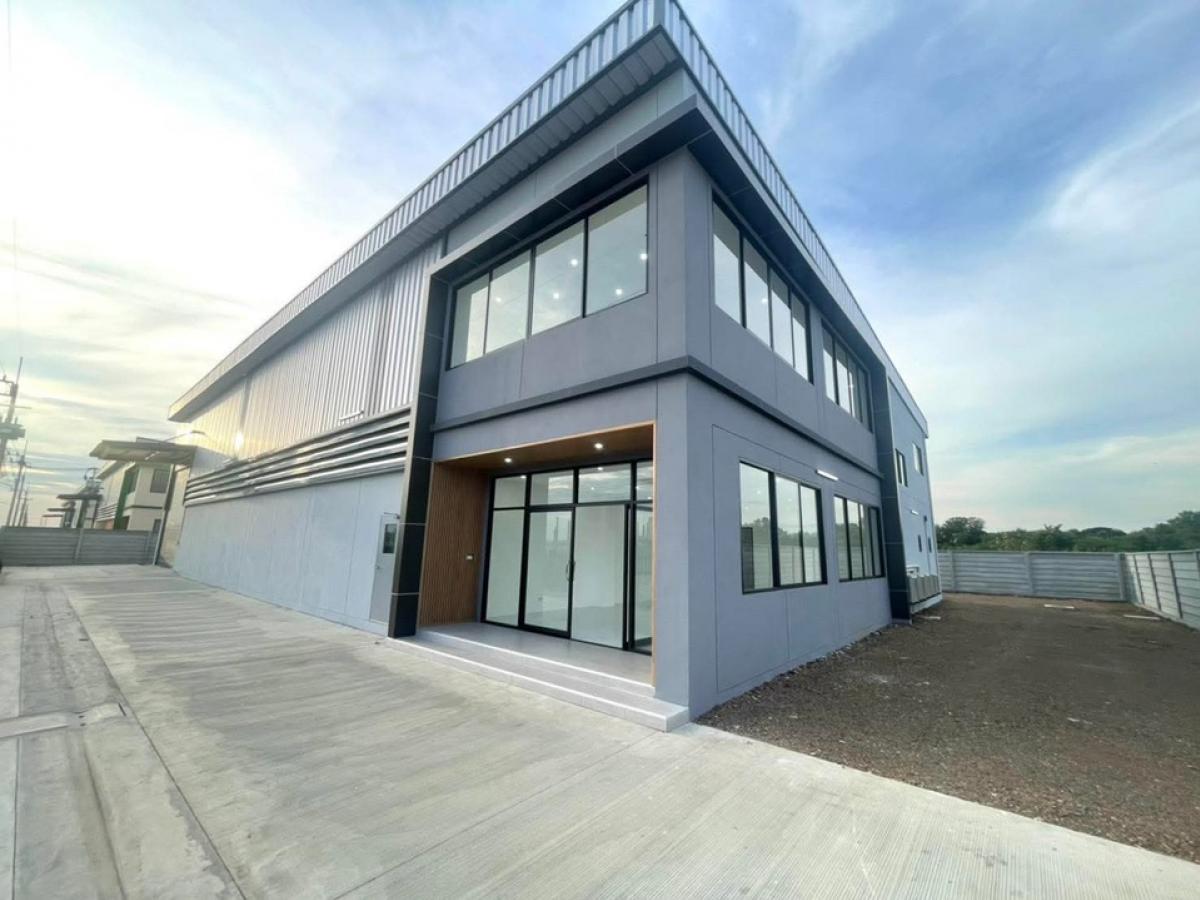For RentFactoryPathum Thani,Rangsit, Thammasat : Rent/sell brand new construction factory On a dark purple area The land size starts at 337 - 505 square wah per 1 plot of Lam Luk Ka Khlong 9, Pathum Thani.