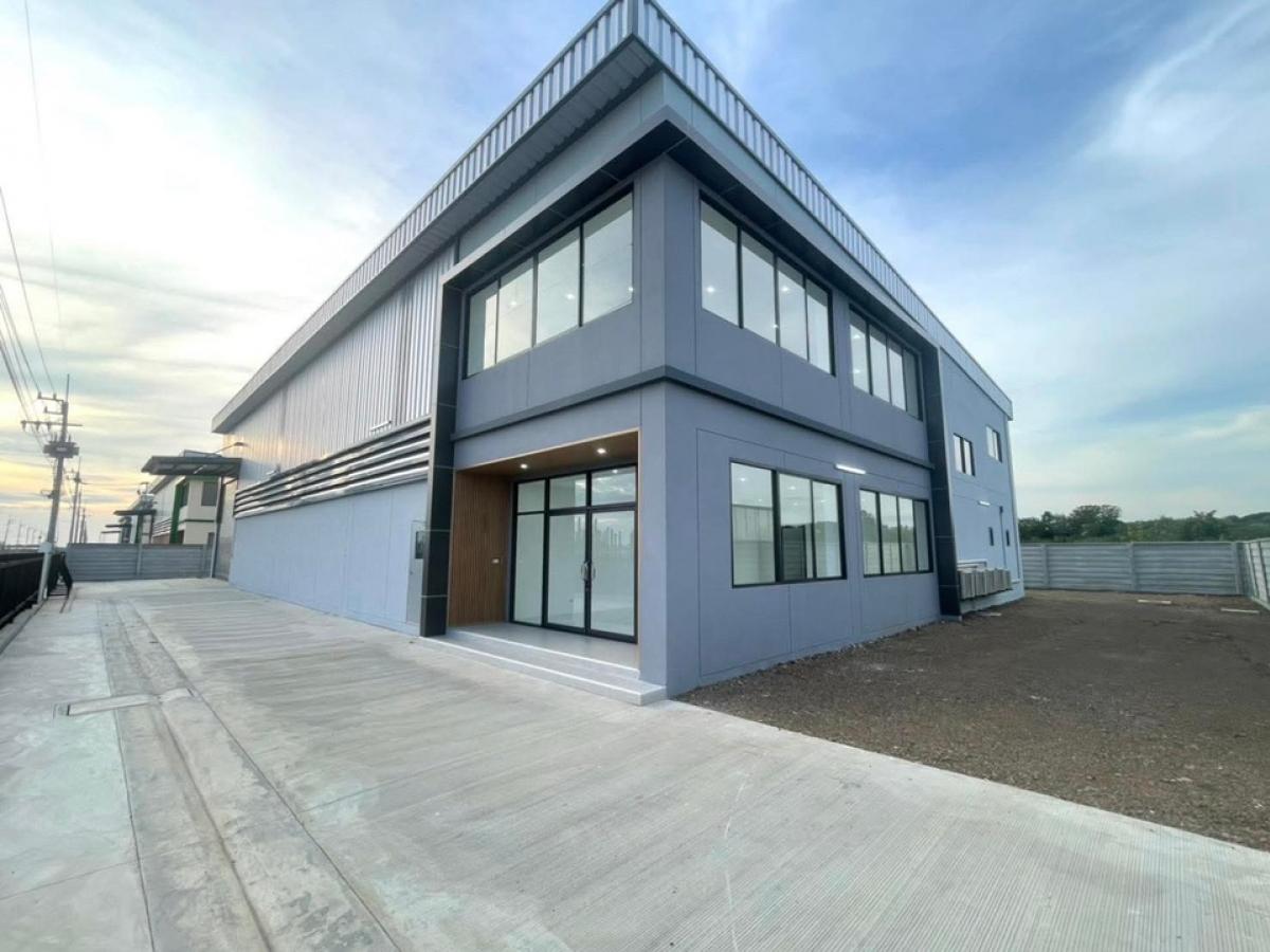 For RentFactoryPathum Thani,Rangsit, Thammasat : Rent/sell brand new construction factory On a dark purple area The land size starts at 337 - 505 square wah per 1 plot of Lam Luk Ka Khlong 9, Pathum Thani.