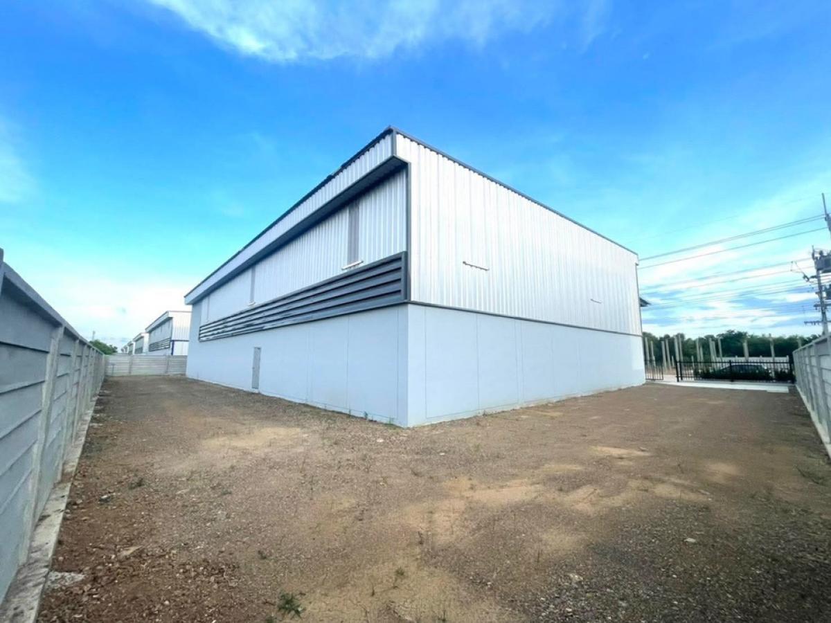 For RentFactoryPathum Thani,Rangsit, Thammasat : Rent/sell brand new construction factory On a dark purple area The land size starts at 337 - 505 square wah per 1 plot of Lam Luk Ka Khlong 9, Pathum Thani.