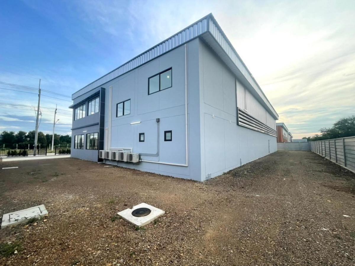 For RentFactoryPathum Thani,Rangsit, Thammasat : Rent/sell brand new construction factory On a dark purple area The land size starts at 337 - 505 square wah per 1 plot of Lam Luk Ka Khlong 9, Pathum Thani.