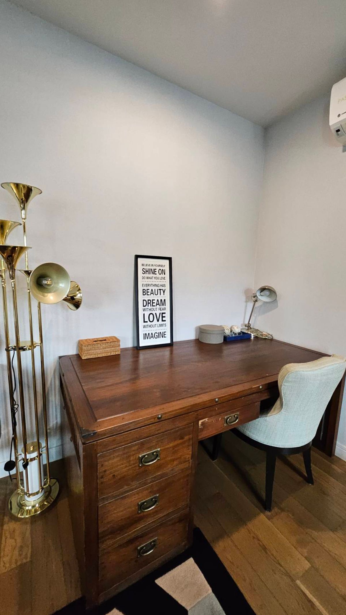 For RentHousePattanakan, Srinakarin : 🚩FOR RENT LUXURY HOUSE, a single house, very big corner 🔥 House number is already rich 🔥 Ready to stay - special price 🔥