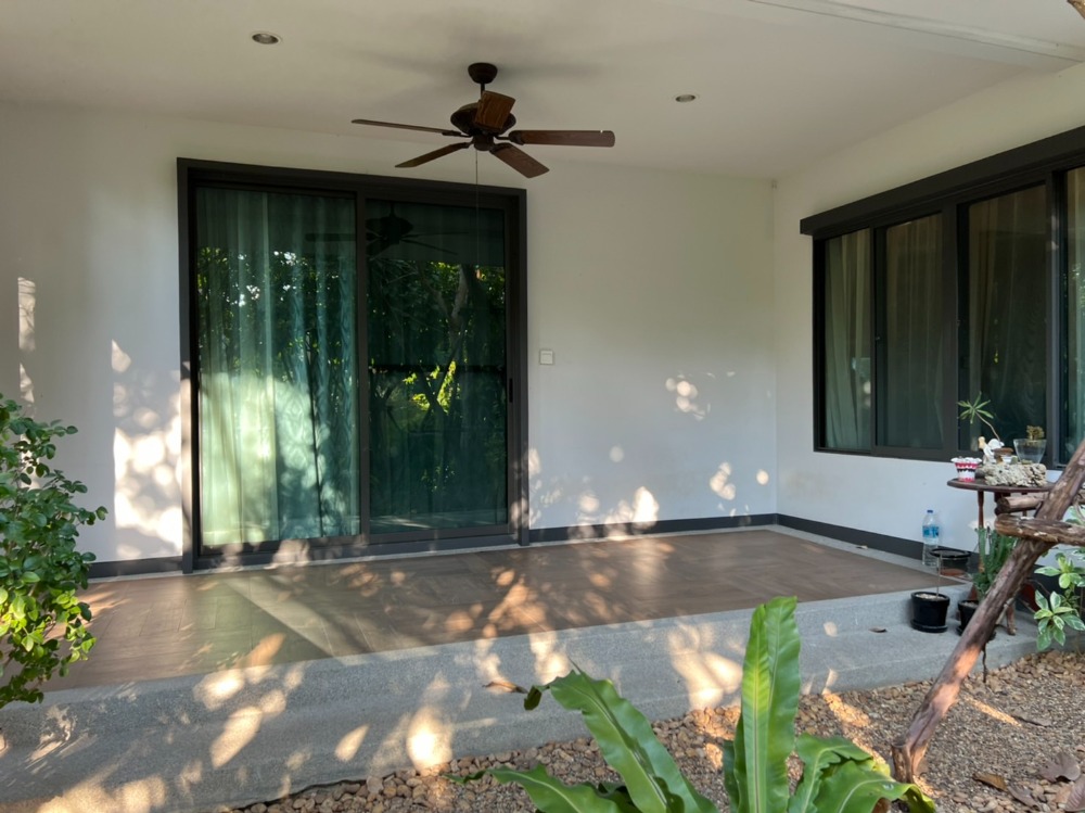 For RentHousePattanakan, Srinakarin : 🚩FOR RENT LUXURY HOUSE, a single house, very big corner 🔥 House number is already rich 🔥 Ready to stay - special price 🔥