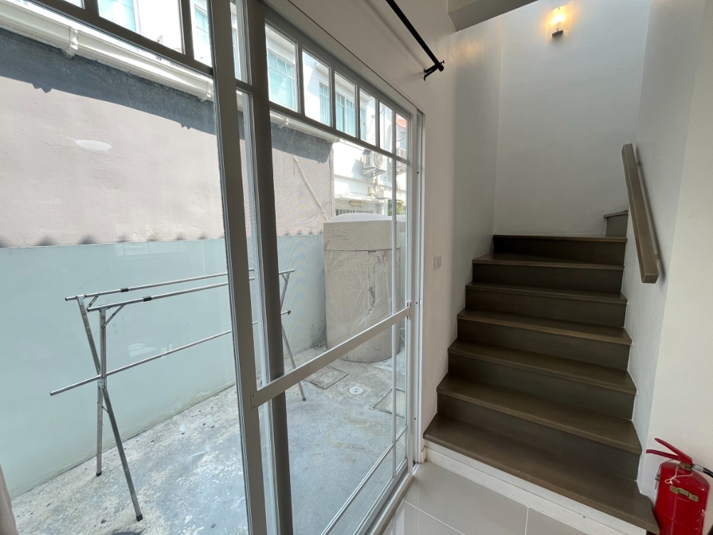 ให้เช่าทาวน์โฮมสมุทรปราการ สำโรง : 🏡🏡อัพเดตบ้านว่าง🐶😸 ทาวน์โฮม หลังเมกะ บางนา เริ่มต้น 17,000 บาท 2 ห้องนอน 3 ห้องน้ำ เลี้ยงสัตว์ได้  Indy (1) bangna km.7 ✅ 18,000฿ เลี้ยงสัตว์ได้ https://www.livinginsider.com/re/2457199  Indy (1) bangna km.7 ✅ 19,000