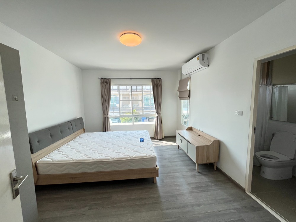 ให้เช่าทาวน์โฮมสมุทรปราการ สำโรง : 🏡🏡อัพเดตบ้านว่าง🐶😸 ทาวน์โฮม หลังเมกะ บางนา เริ่มต้น 17,000 บาท 2 ห้องนอน 3 ห้องน้ำ เลี้ยงสัตว์ได้  Indy (1) bangna km.7 ✅ 18,000฿ เลี้ยงสัตว์ได้ https://www.livinginsider.com/re/2457199  Indy (1) bangna km.7 ✅ 19,000