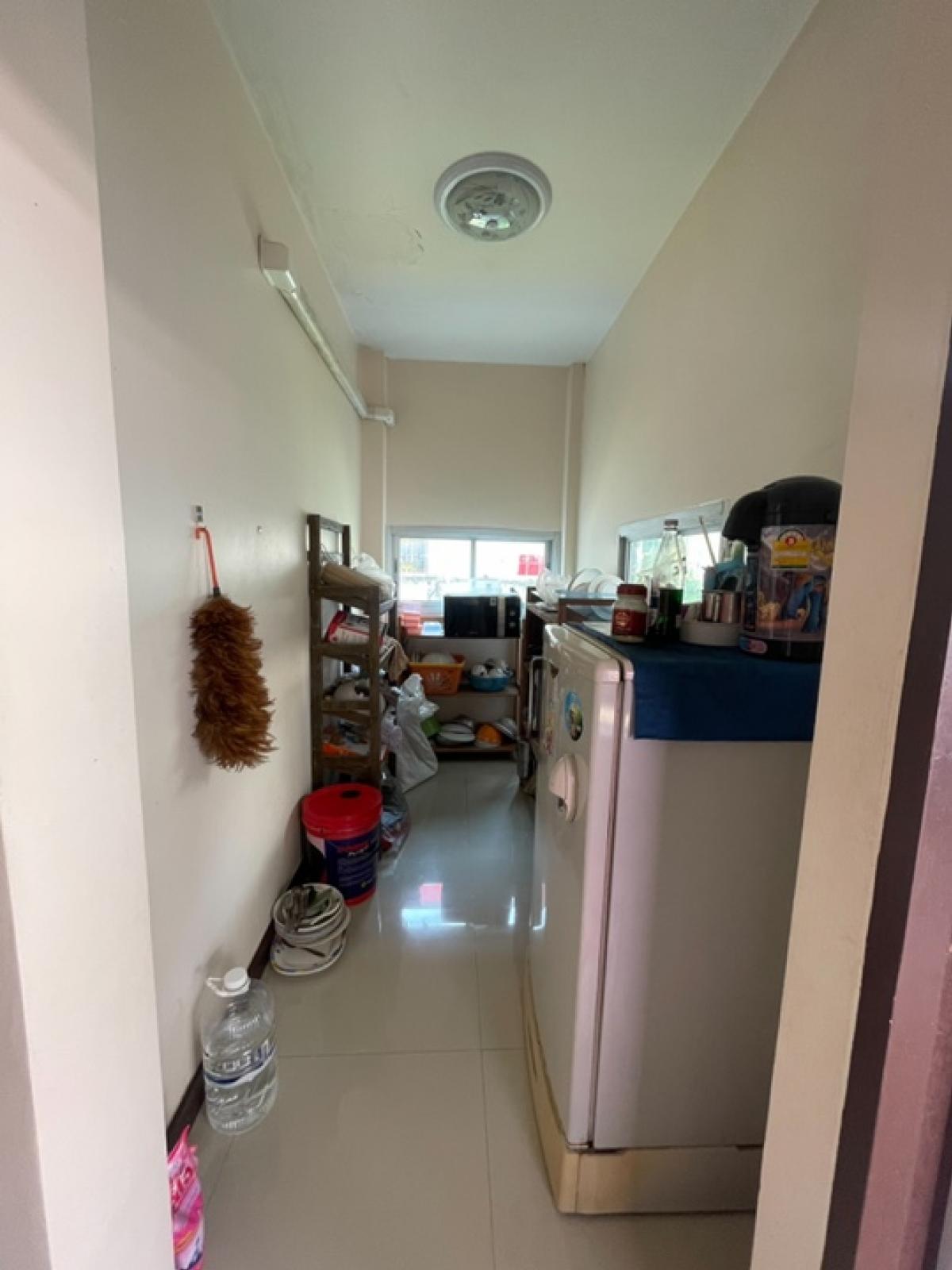 ขายบ้านนนทบุรี บางใหญ่ บางบัวทอง : ขายด่วน บ้านเดี่ยวหลังใหญ่  บ้านทิวตะวัน บางใหญ่ ซอยโรงเรียนสารสาสน์วิเทศ บางบัวทอง 55.70 ตรว