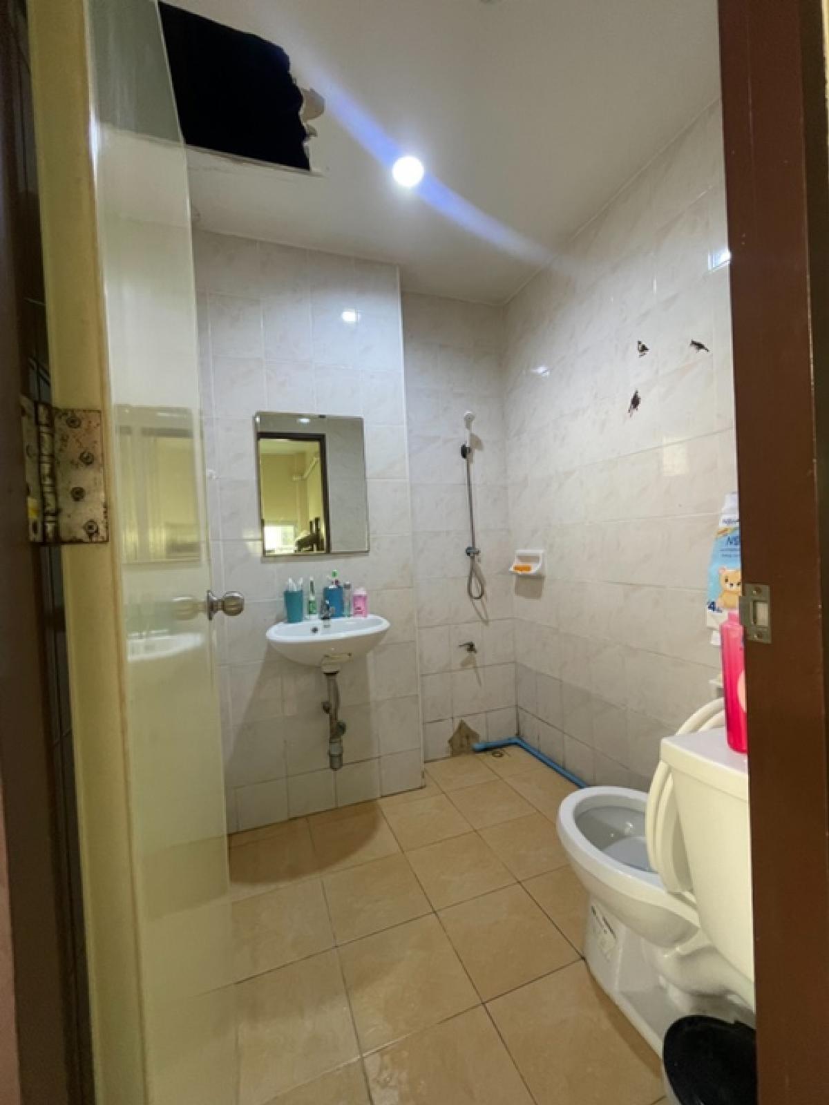 ขายบ้านนนทบุรี บางใหญ่ บางบัวทอง : ขายด่วน บ้านเดี่ยวหลังใหญ่  บ้านทิวตะวัน บางใหญ่ ซอยโรงเรียนสารสาสน์วิเทศ บางบัวทอง 55.70 ตรว