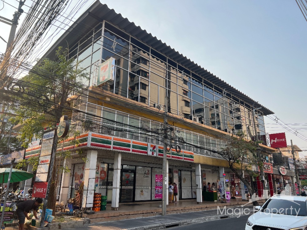For SaleShop HouseLadprao101, Happy Land, The Mall Bang Kapi : Commercial Building For Sale in Soi Lat Phrao 122 (Mahat Thai), Wang Thonglang, Bangkok