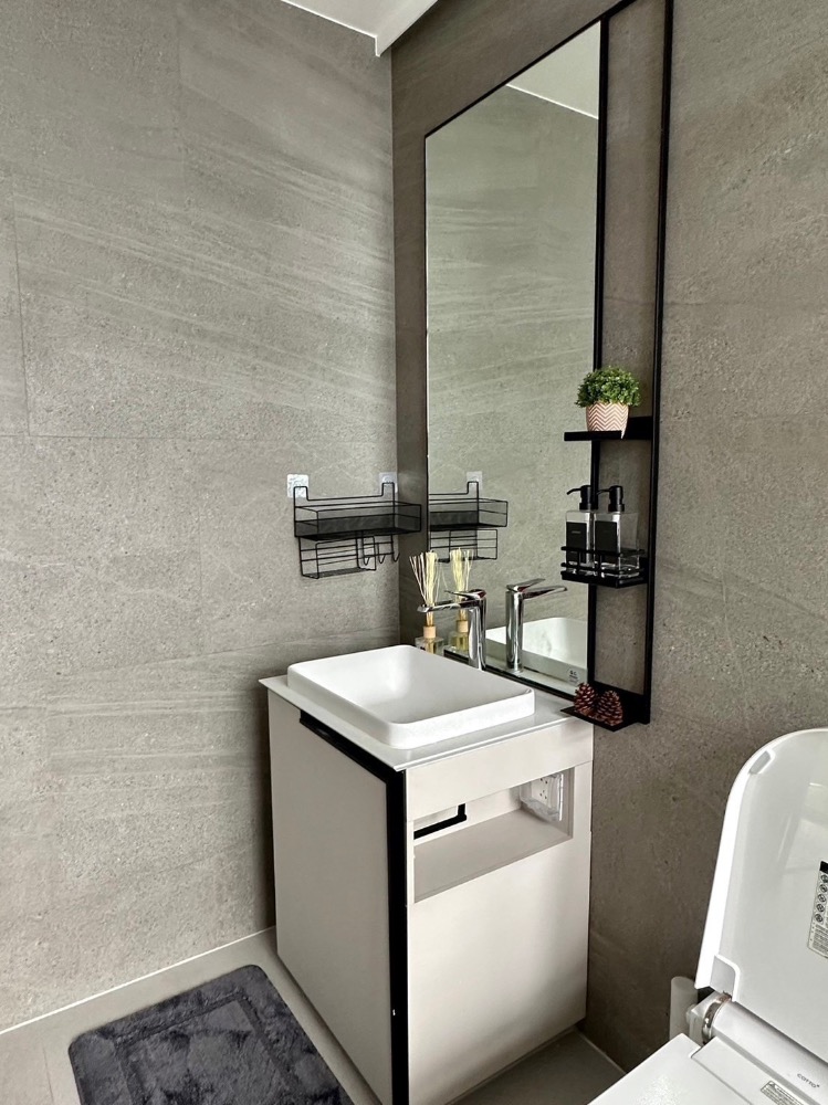 For RentHousePattanakan, Srinakarin : Vive Krungthepkeeta Brandnew