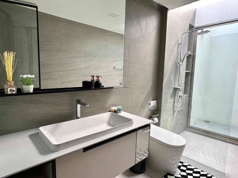 For RentHousePattanakan, Srinakarin : Vive Krungthepkeeta Brandnew