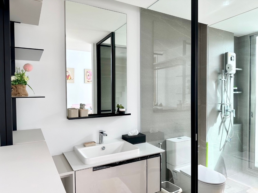 For RentHousePattanakan, Srinakarin : Vive Krungthepkeeta Brandnew