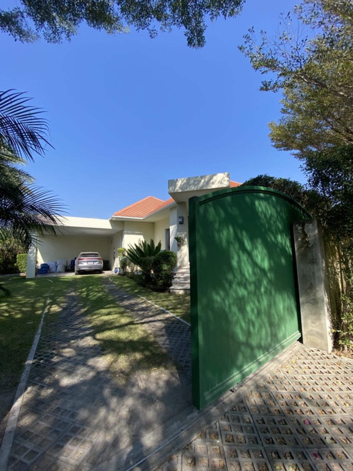 For SaleHouseHuahin, Prachuap Khiri Khan, Pran Buri : Hua Hin Luxury villa with private pool (free hold)For Sale