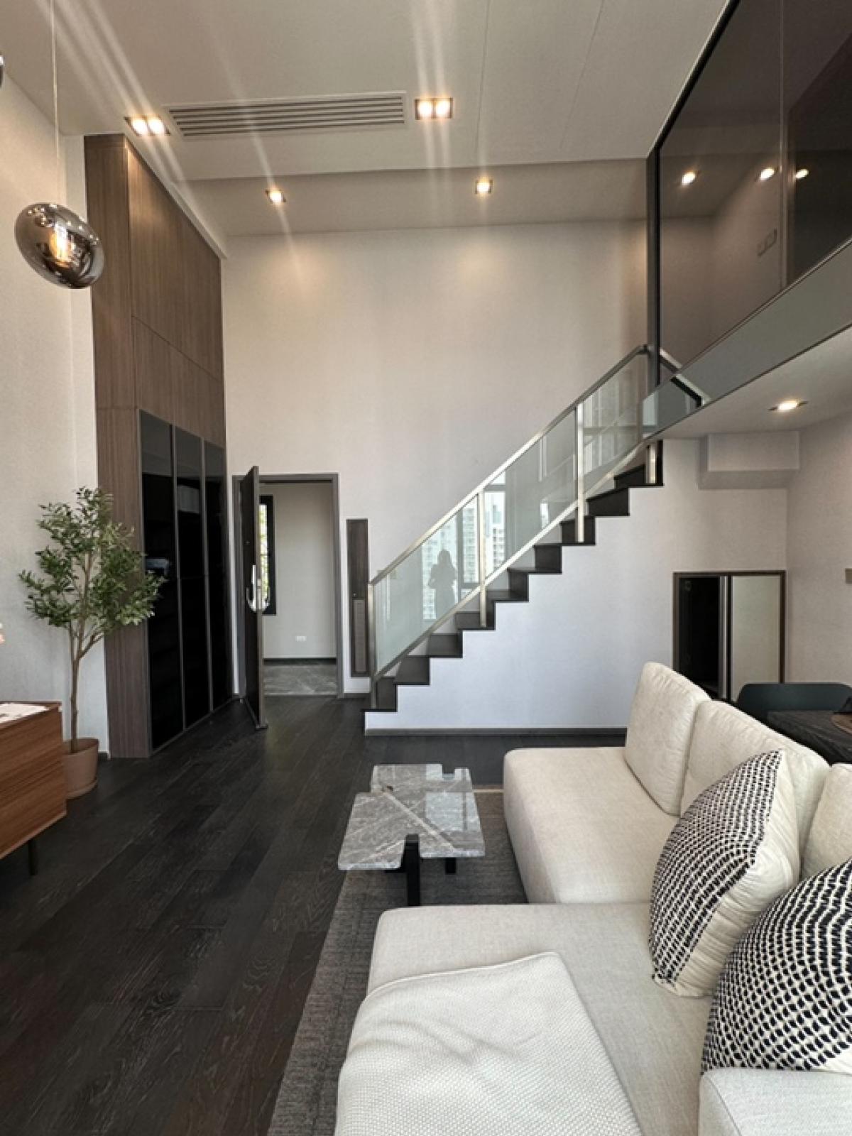 ให้เช่าคอนโดราชเทวี พญาไท : Brand New Duplex Conner Ratchathewi