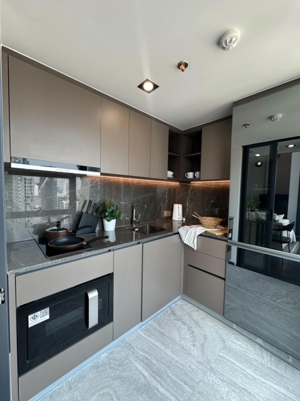 ให้เช่าคอนโดราชเทวี พญาไท : Brand New Duplex Conner Ratchathewi