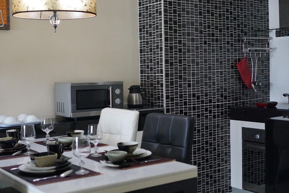 ขายคอนโดสุขุมวิท อโศก ทองหล่อ : Sale NOBLE REMIX  พร้อมอยู่ (S15-14165(S))