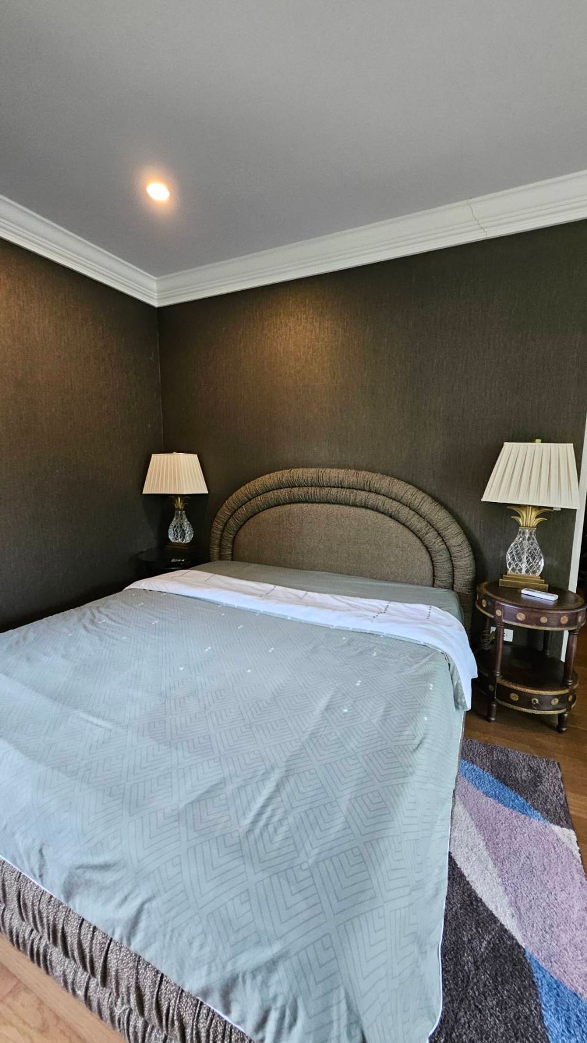 For RentHousePattanakan, Srinakarin : 🚩FOR RENT LUXURY HOUSE, a single house, very big corner 🔥 House number is already rich 🔥 Ready to stay - special price 🔥