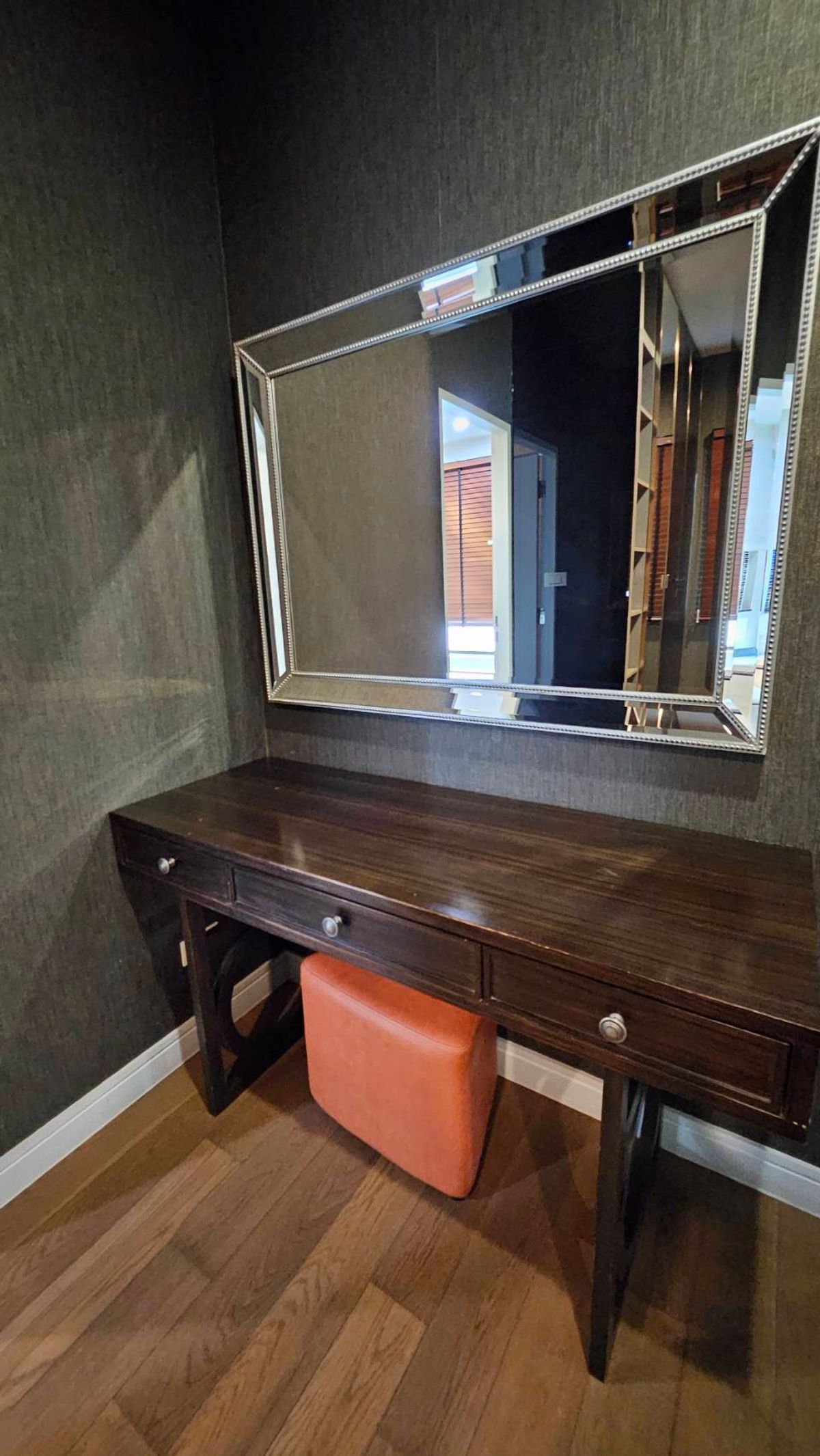 For RentHousePattanakan, Srinakarin : 🚩FOR RENT LUXURY HOUSE, a single house, very big corner 🔥 House number is already rich 🔥 Ready to stay - special price 🔥