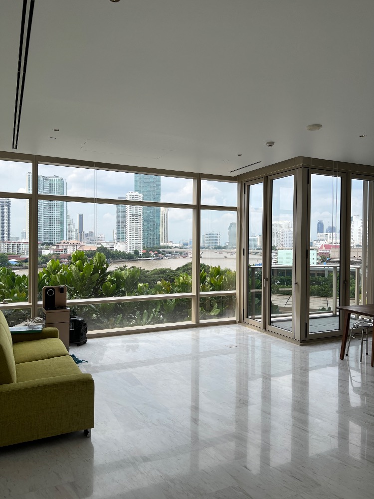 ขายคอนโดสาทร นราธิวาส : คอนโด 2 ห้องนอน ที่ Four Seasons Private Residences ขาย 42 ล้าน THB ขนาด 120.99 ตร.ม. ชั้น 4